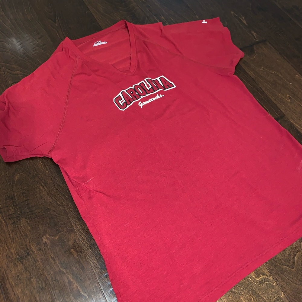 Large Gamecocks V neck Under Armour Tee